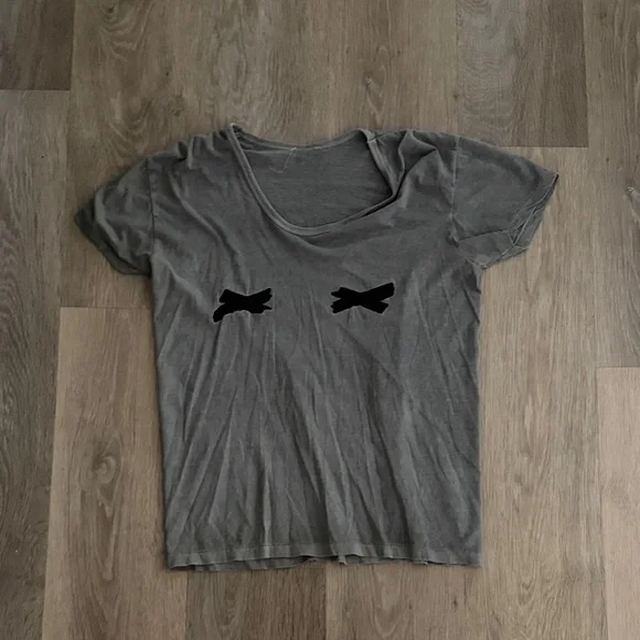 Gray Women’s oversized Graphic Tee - Picture 1 of 2